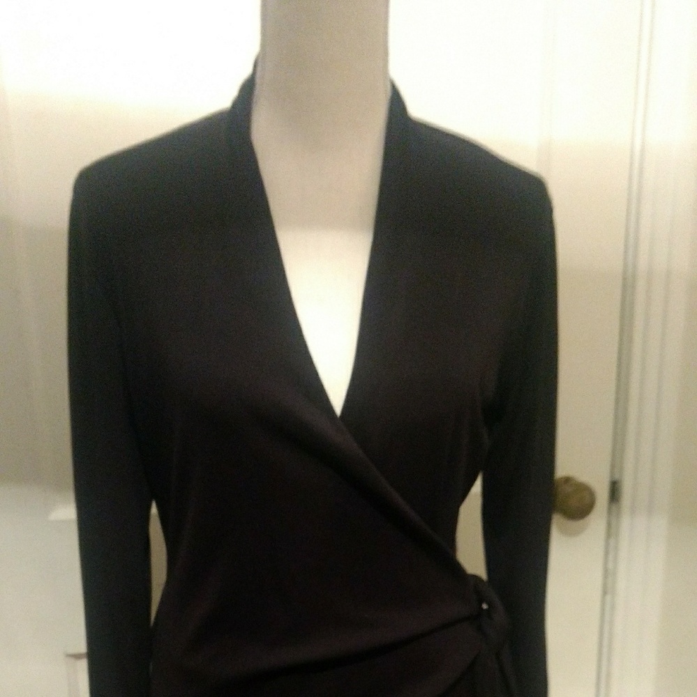 Carolyn Vaile Ladies Black Wrap Dress